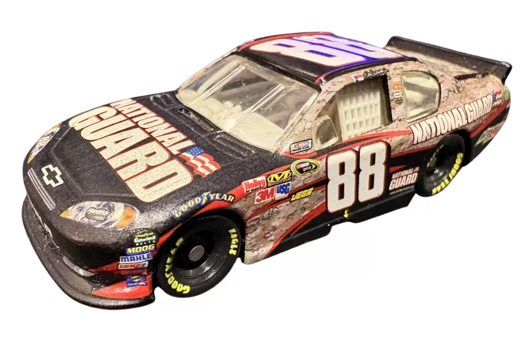 Foto da miniatura Nascar Impala SS #88 Dale Earnhardt Jr (NASCAR 2011 - National Guard) na cor Preto