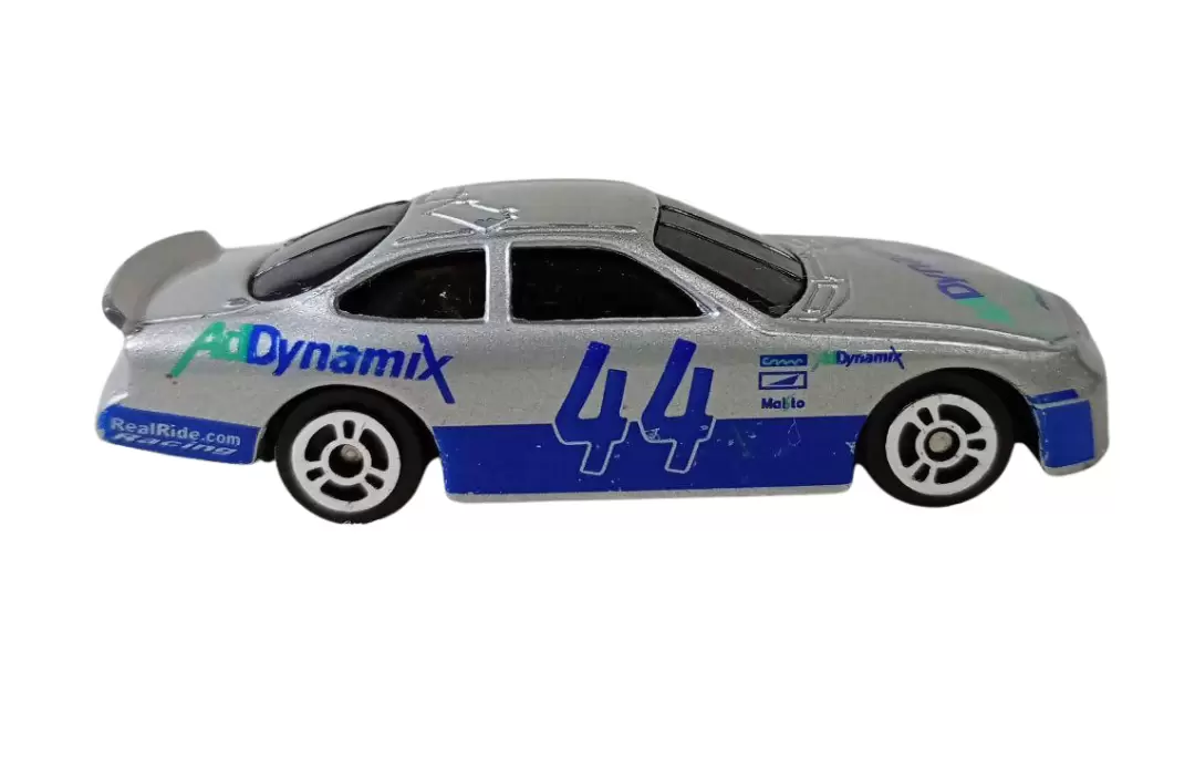 Foto da miniatura Maisto Ford Taurus Stock Car na cor Prata