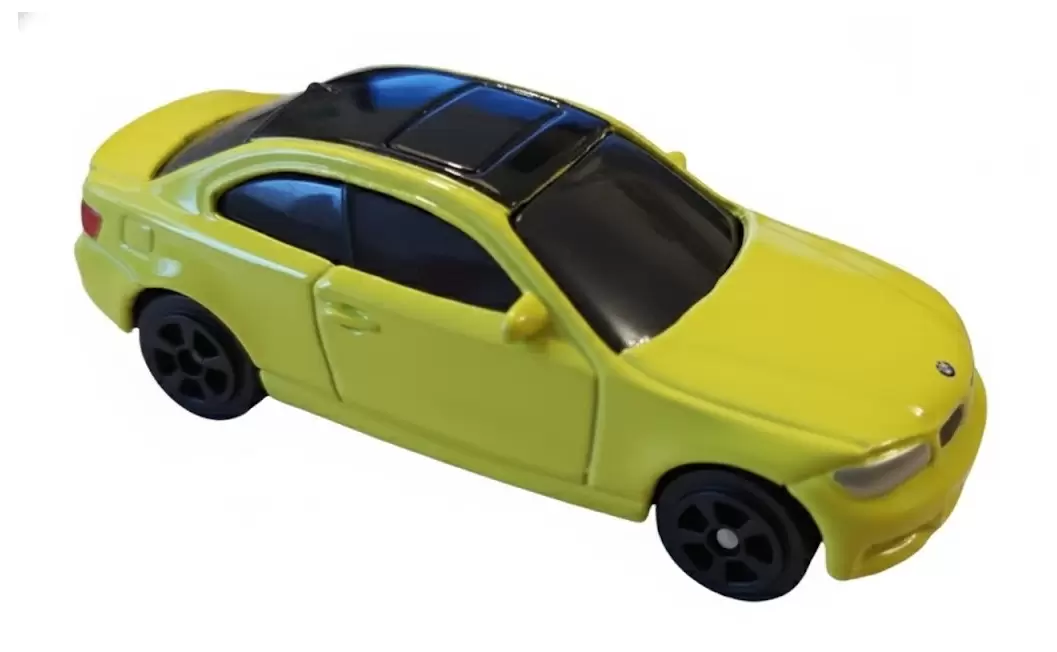 Foto da miniatura Maisto BMW 1 Series Coupe na cor Amarelo