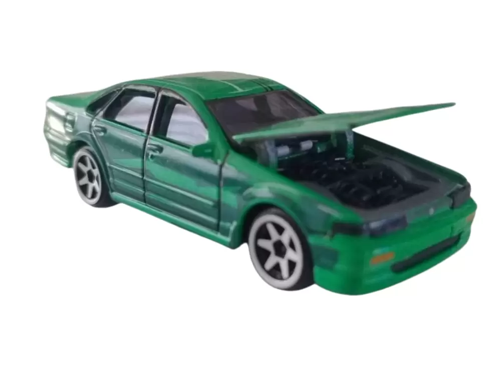Foto da miniatura Majorette Nissan Cefiro A31 na cor Verde