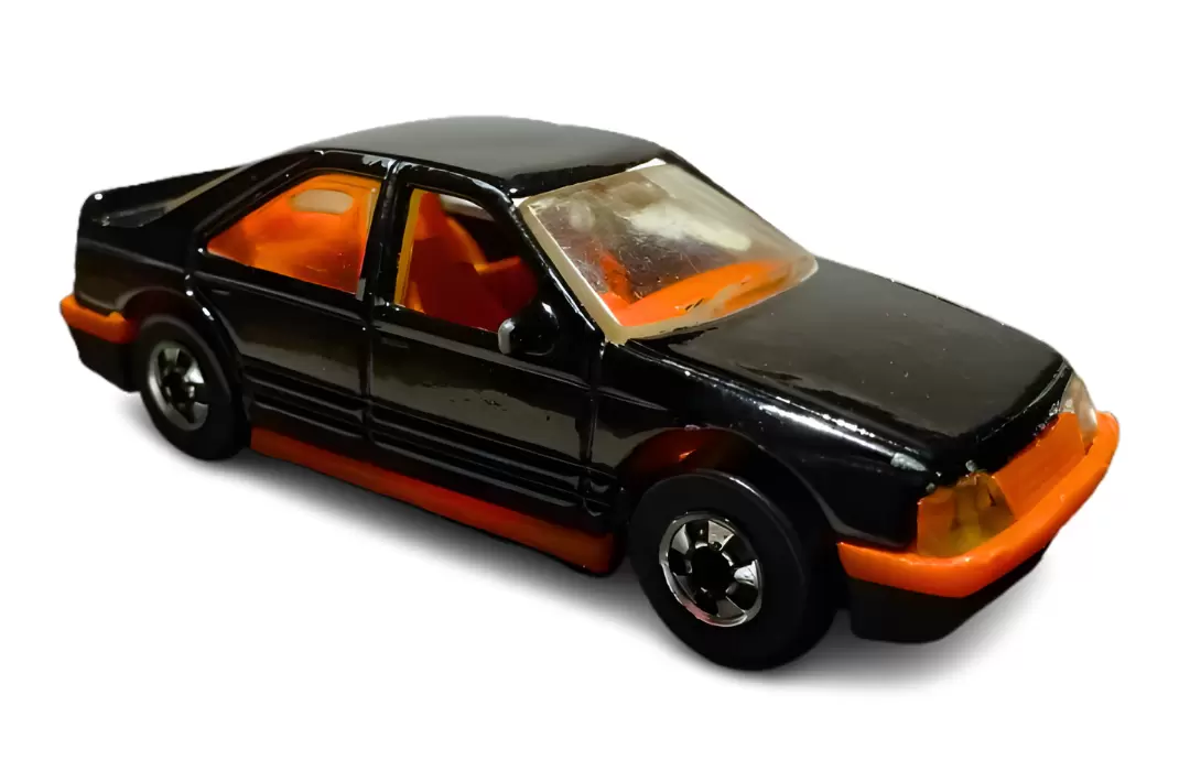 Foto da miniatura Hot Wheels Peugeot 405 na cor Preto