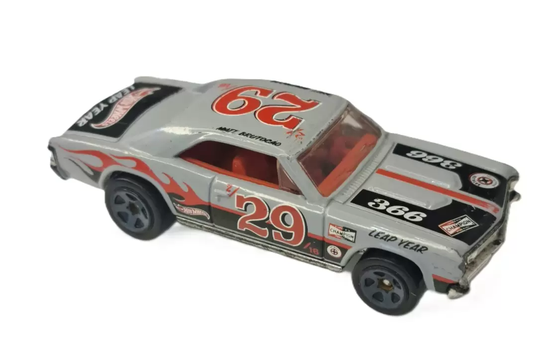 Foto da miniatura Hot Wheels 67 Chevelle SS 396 na cor Cinza
