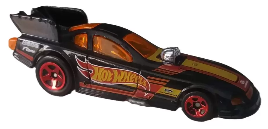 Foto da miniatura Hot Wheels 10 Ford Mustang F/C na cor Preto