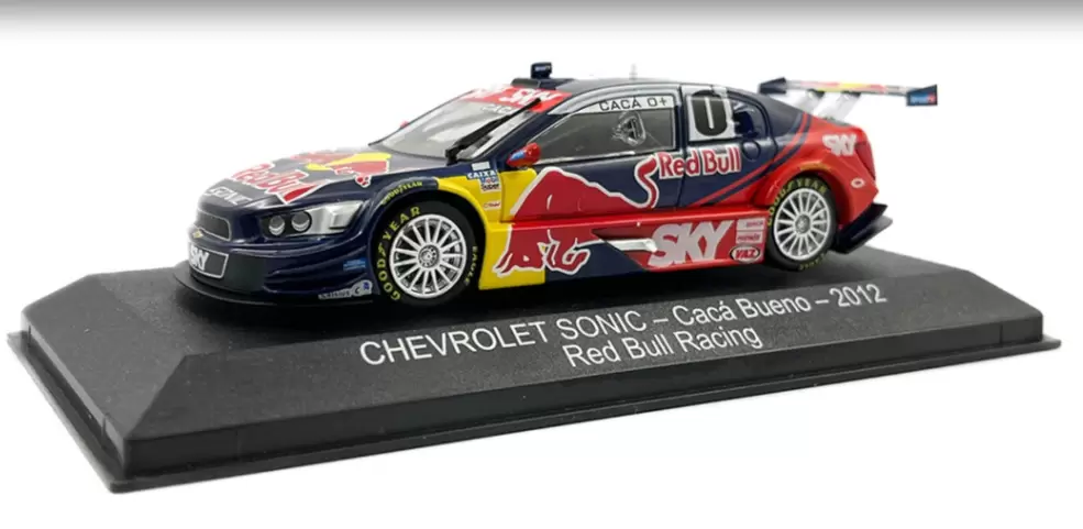 Foto da miniatura IXO Chevrolet Sonic Cacá Bueno 2012 - Red Bull/Mattheis na cor Azul