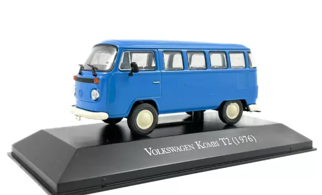 Foto da miniatura IXO Volkswagen Kombi T2 (1976) na cor Azul