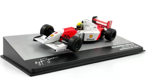 Foto da miniatura IXO McLaren MP4/8 Ford Ayrton Senna 1993 na cor Branco