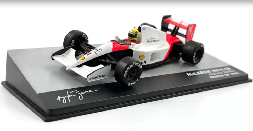 Foto da miniatura IXO McLaren MP4/6B Honda Ayrton Senna 1992 na cor Branco
