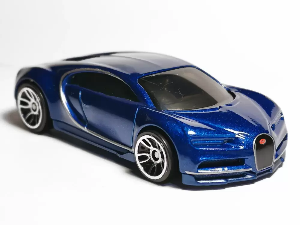 Foto da miniatura Hot Wheels 16 Bugatti Chiron na cor Azul