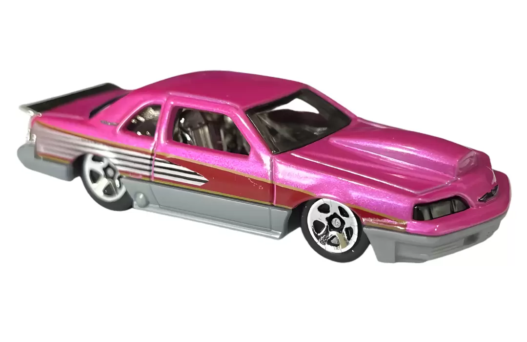 Foto da miniatura Hot Wheels Matt and Debbie Hay's 1988 Pro Street Thunderbird na cor Rosa