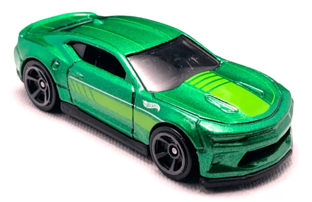 Foto da miniatura Hot Wheels 18 Camaro SS na cor Verde