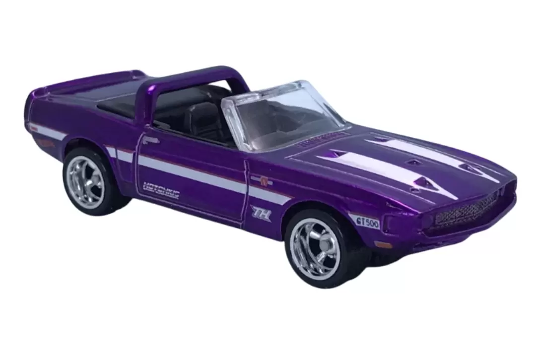 Foto da miniatura Hot Wheels 69 Shelby GT-500 (STH) na cor Roxo