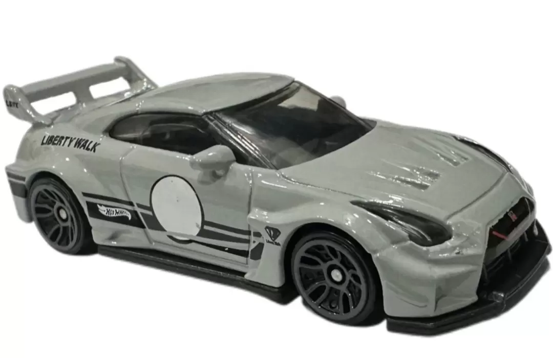 Foto da miniatura Hot Wheels LB-Silhouette Works GT Nissan 35GT-RR Ver.2 na cor Cinza