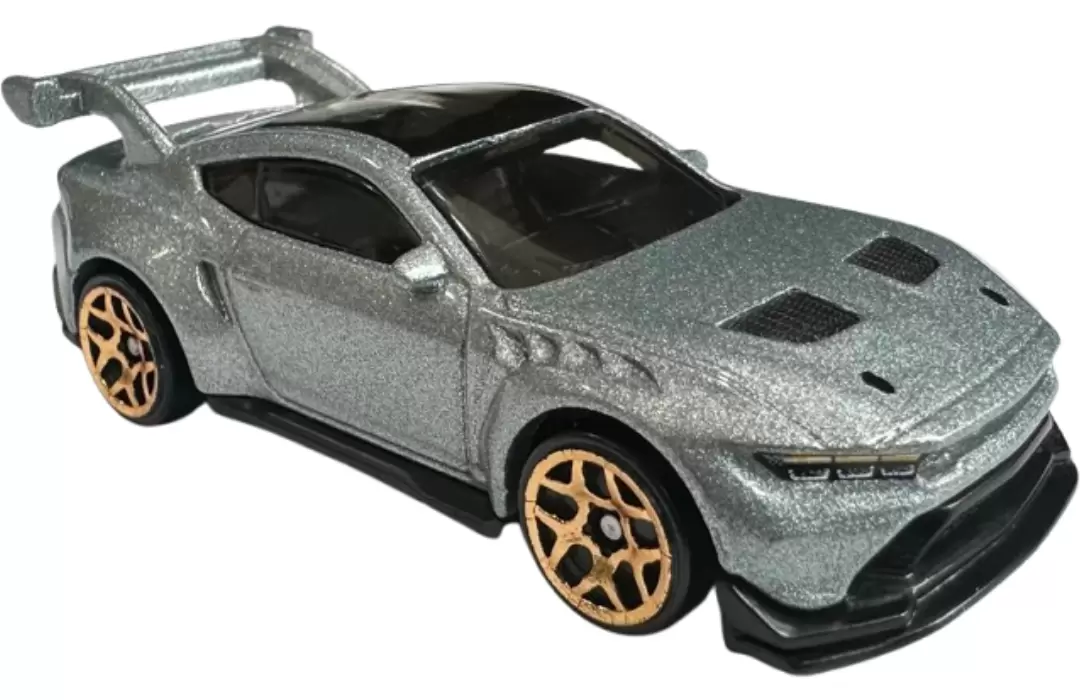 Foto da miniatura Hot Wheels Ford Mustang GTD na cor Prata