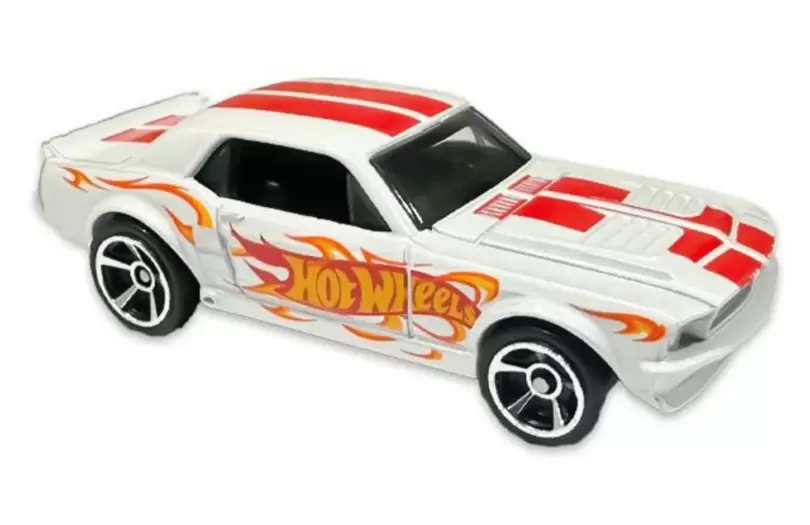 Foto da miniatura Hot Wheels 67 Ford Mustang Coupe na cor Branco
