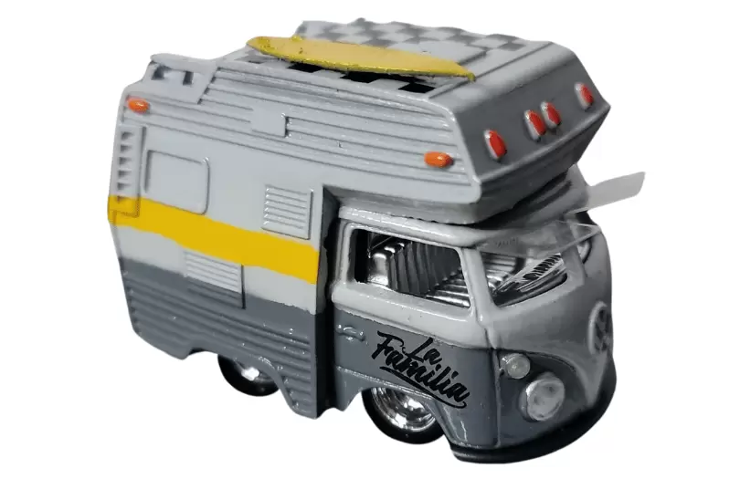 Foto da miniatura Hot Wheels VW Kombi Camper Exclusive - La Familia na cor Cinza