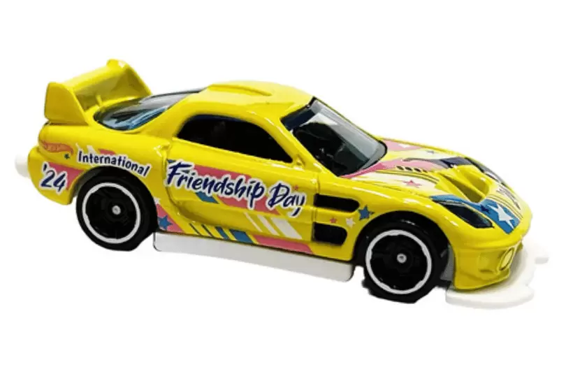 Foto da miniatura Hot Wheels 24/Seven na cor Amarelo
