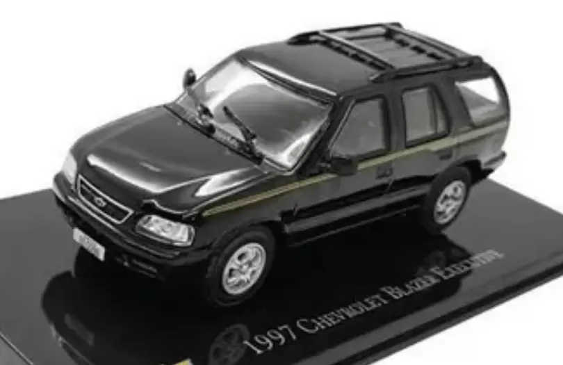 Foto da miniatura IXO Chevrolet Blazer Executive - 1997 na cor Preto