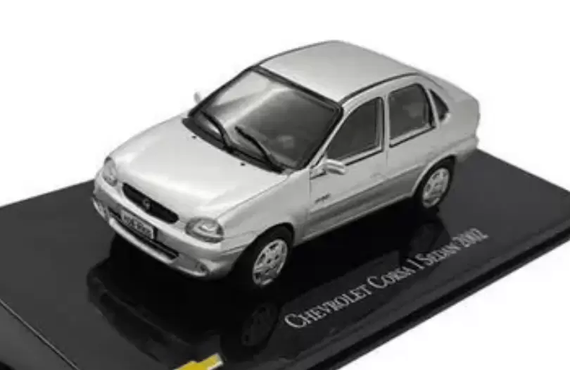 Foto da miniatura IXO Chevrolet Corsa Sedan - 1996 na cor Prata