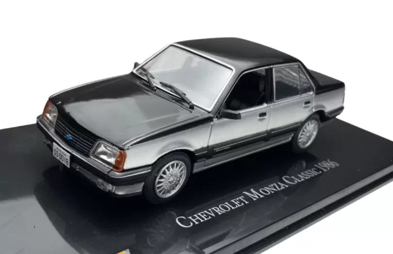 Foto da miniatura IXO Chevrolet Monza Classic - 1986 na cor Preto