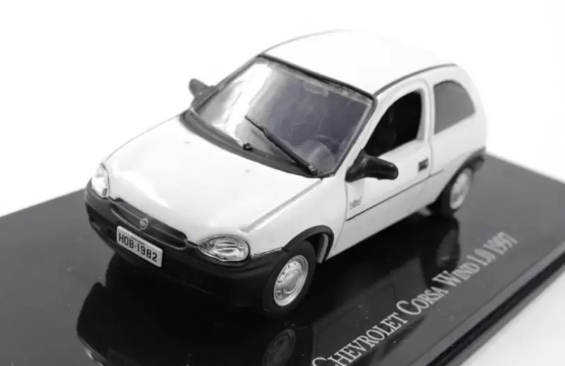 Foto da miniatura IXO Chevrolet Corsa Wind 1.0 - 1997 na cor Branco