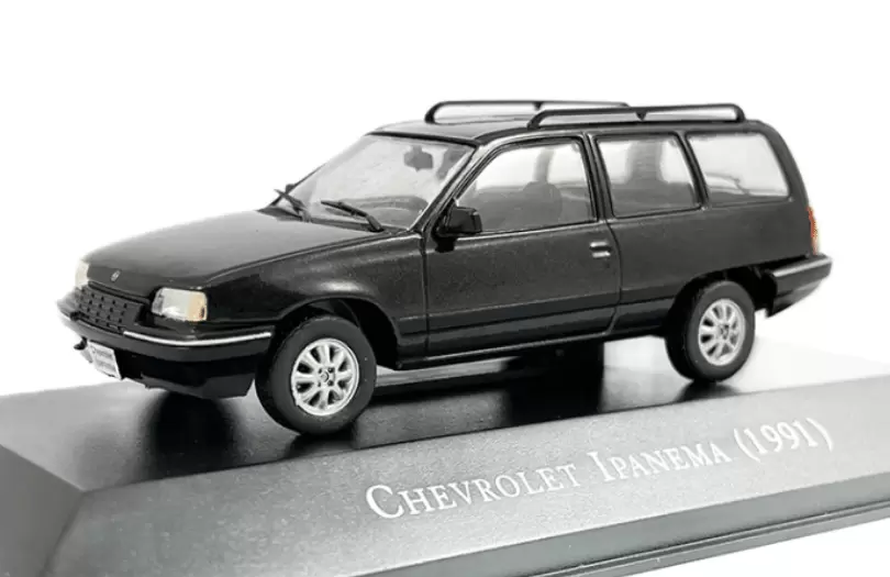 Foto da miniatura IXO Chevrolet Ipanema (1991) na cor Preto
