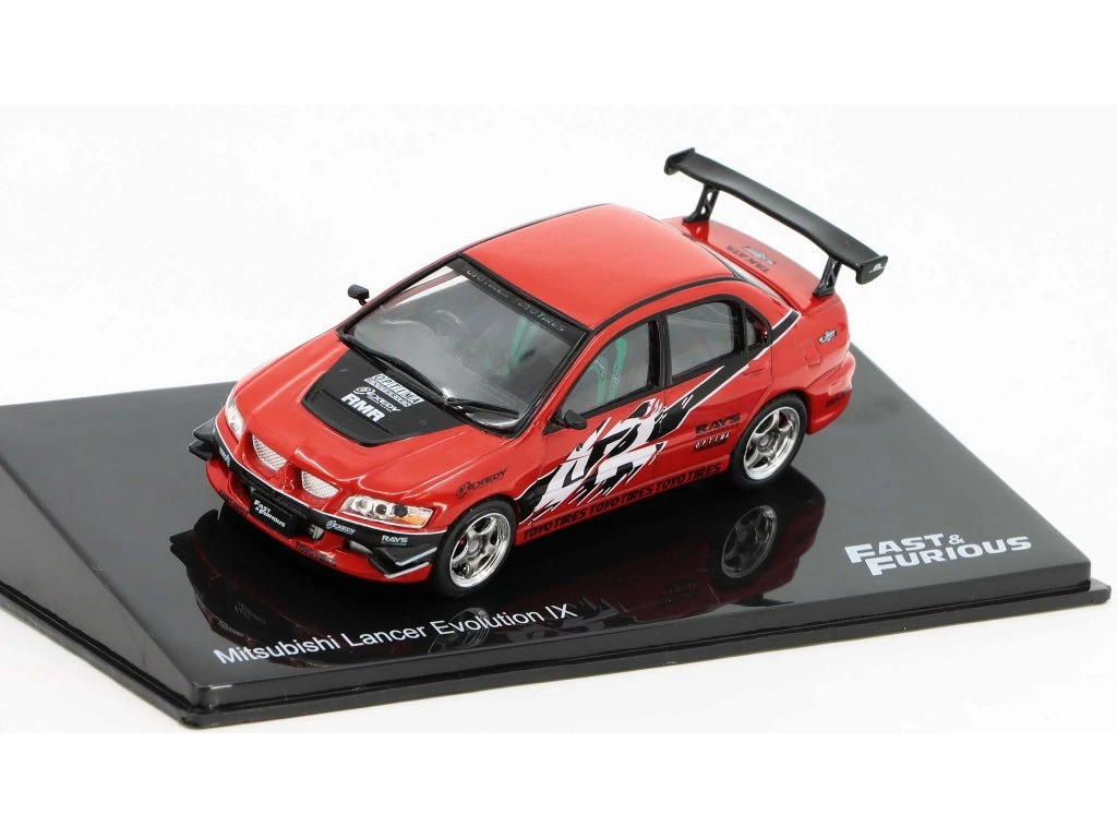 Foto da miniatura IXO Mitsubishi Lancer Evolution IX na cor Vermelho