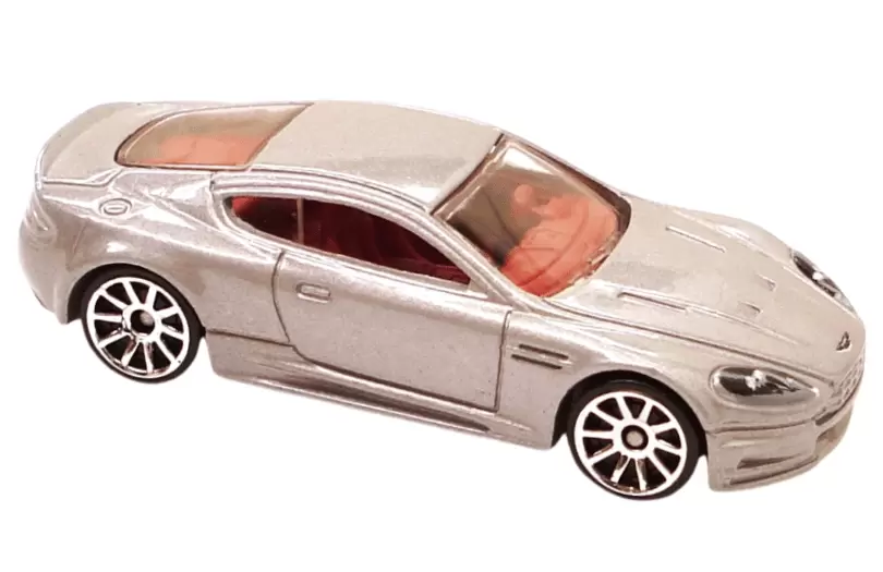 Foto da miniatura Hot Wheels Aston Martin DBS na cor Prata