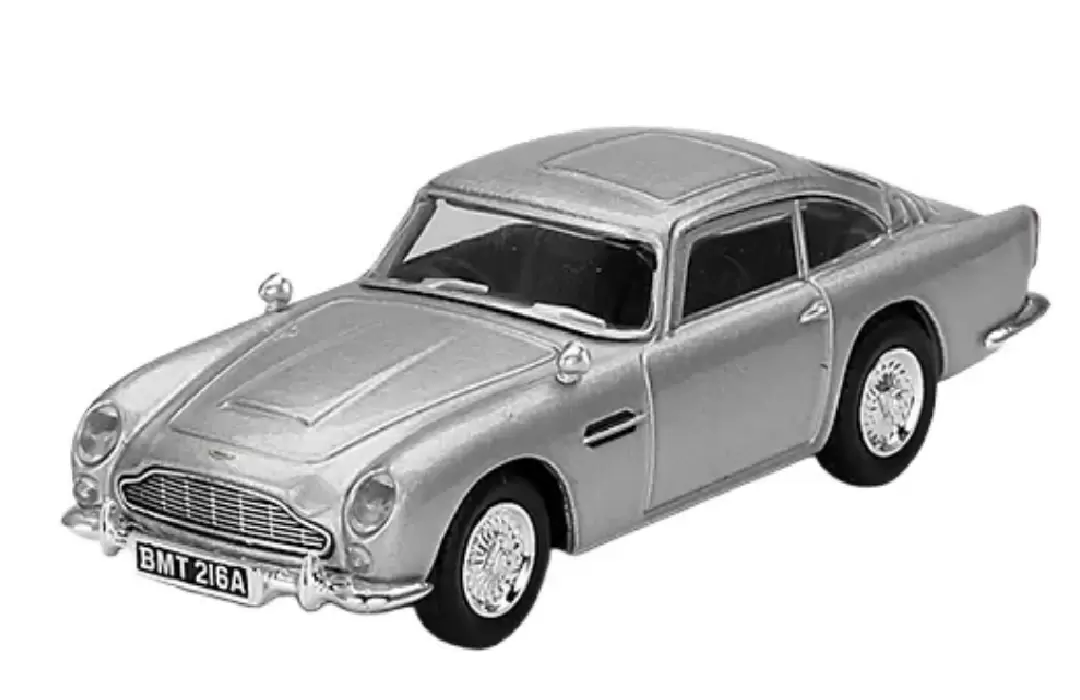 Foto da miniatura Mini GT Aston Martin DB5 Thunderball na cor Prata