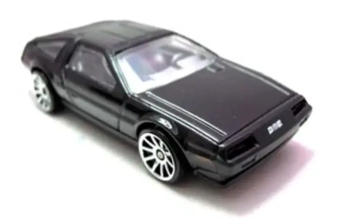81 Delorean DMC-12