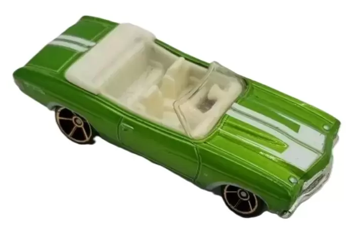 Foto da miniatura Hot Wheels 70 Chevelle Convertible na cor Verde