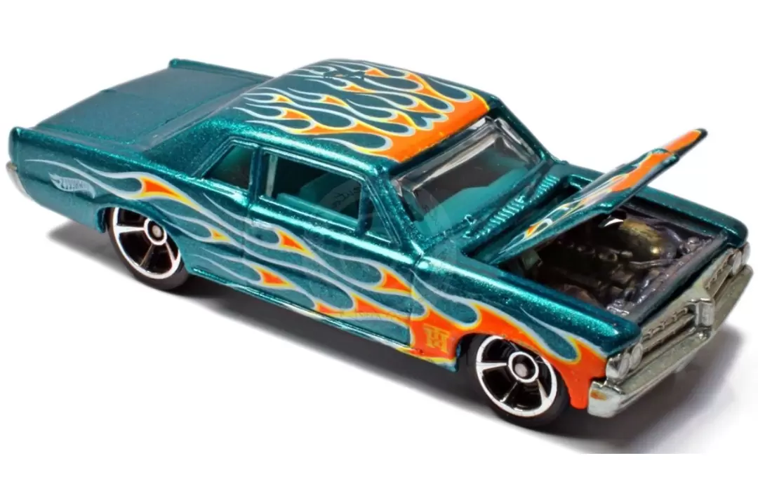 Foto da miniatura Hot Wheels 64 Pontiac GTO ( TH ) na cor Azul
