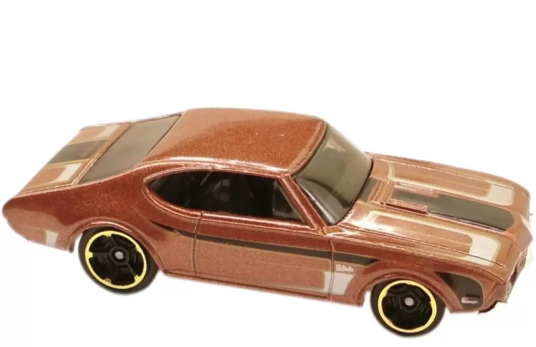 Foto da miniatura Hot Wheels 68 Olds 442 na cor Marrom